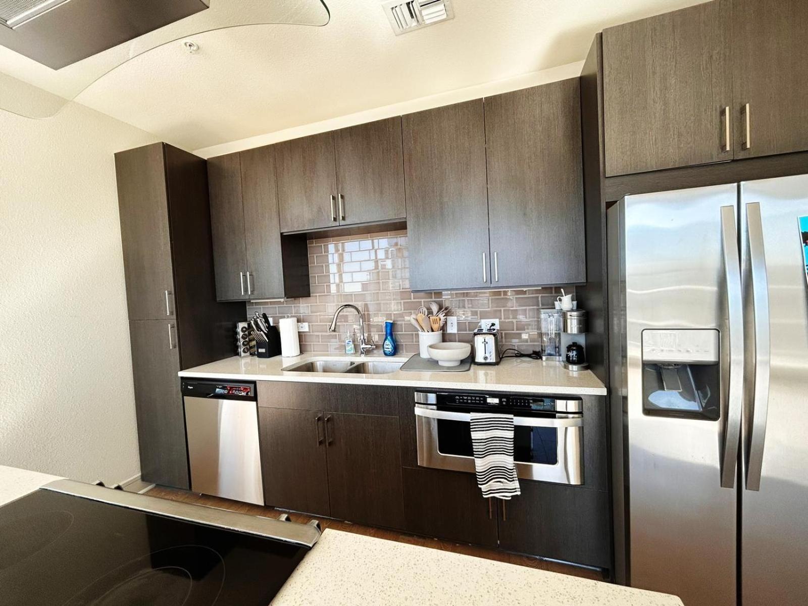 Indulge In Luxury Living 2 Bedroom Gem In The Heart Of Austin With Pool, Gym, And Breathtaking Views Exterior foto